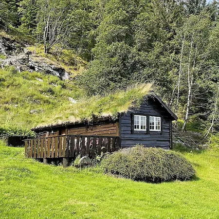 4 Person In Bryggja-by Traum * Bryggja